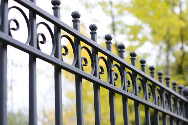 Wrought Iron Fence Cleaning in Niceville