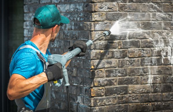 Commercial Building Washing in Niceville