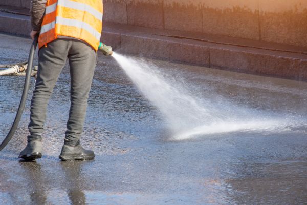 Asphalt Pressure Washing in Niceville